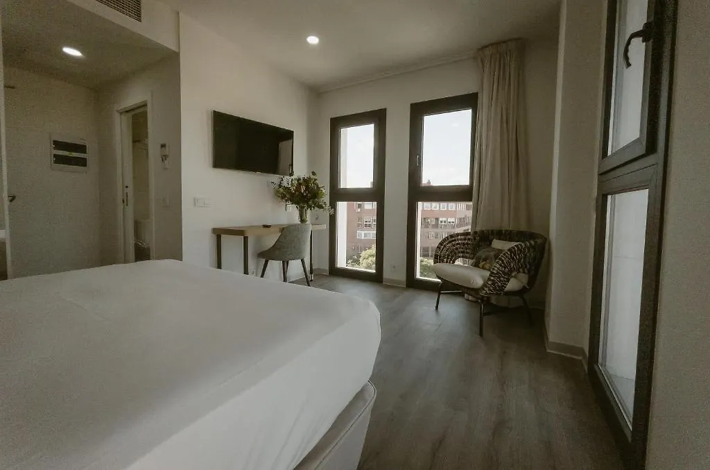 Petit Palace Vargas Sevilla 2*,